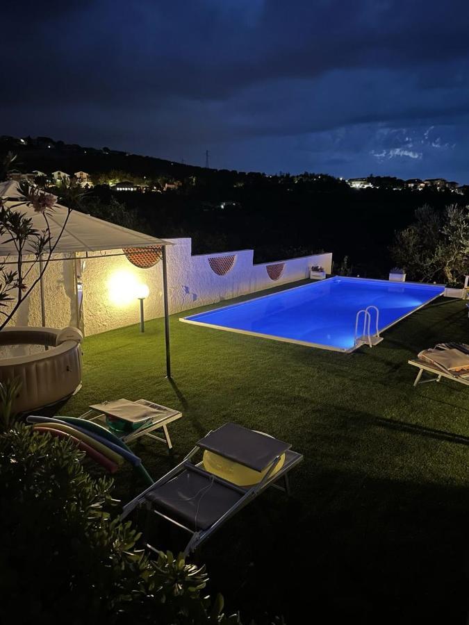 Villa Il Giardino Degli Ulivi Città Sant'Angelo Exterior foto